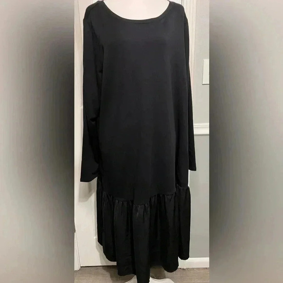 LOGO by Lori Goldstein XL Women’s Long Sleeve Black Dress with pockets- pristine - Picture 2 of 10